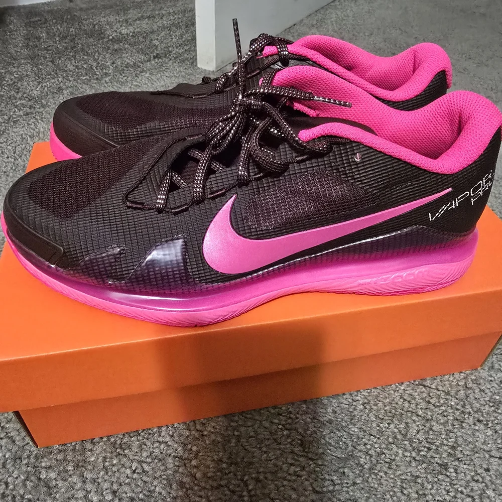 Nike Court Zoom Vapor Pro Premium: Burgundy Crush/ Pinksicle - Picture 2 of 8